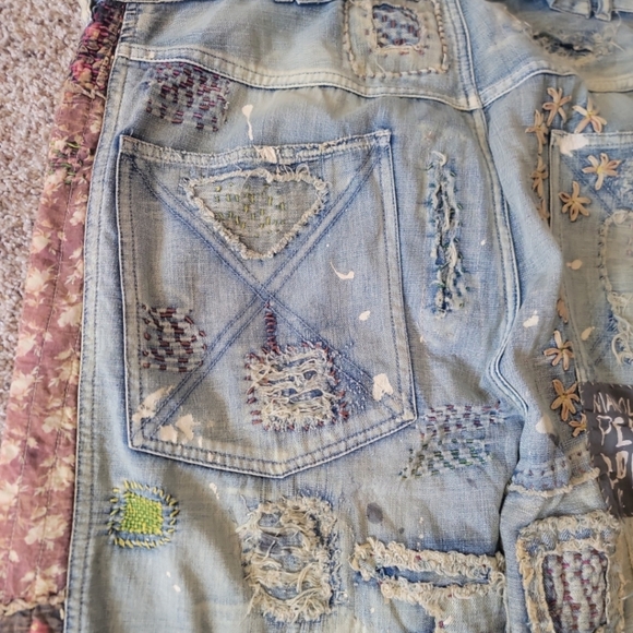 Magnolia Pearl Hommage Denims - Picture 5 of 9